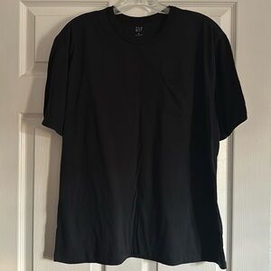 Gap Men’s Pocket Tee